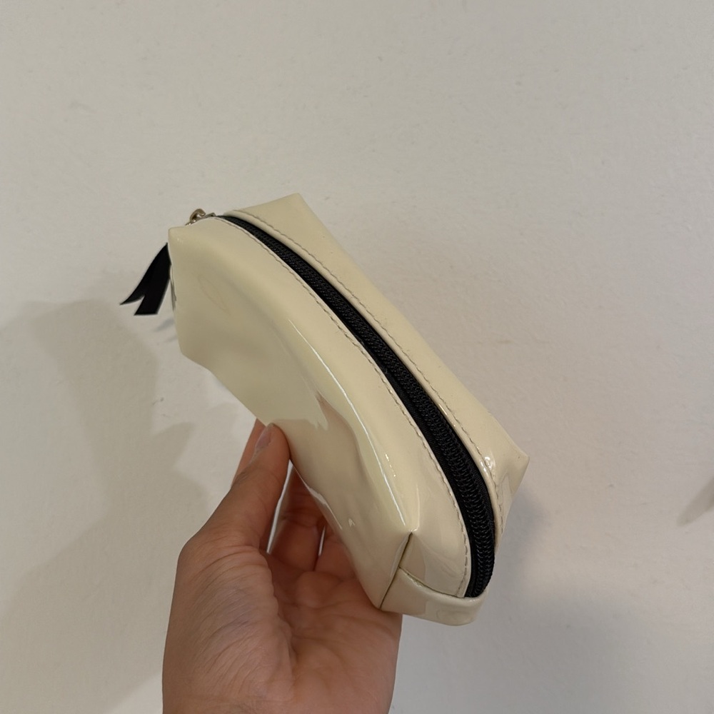 Jo Malone Cream and Black Cosmetic Bag